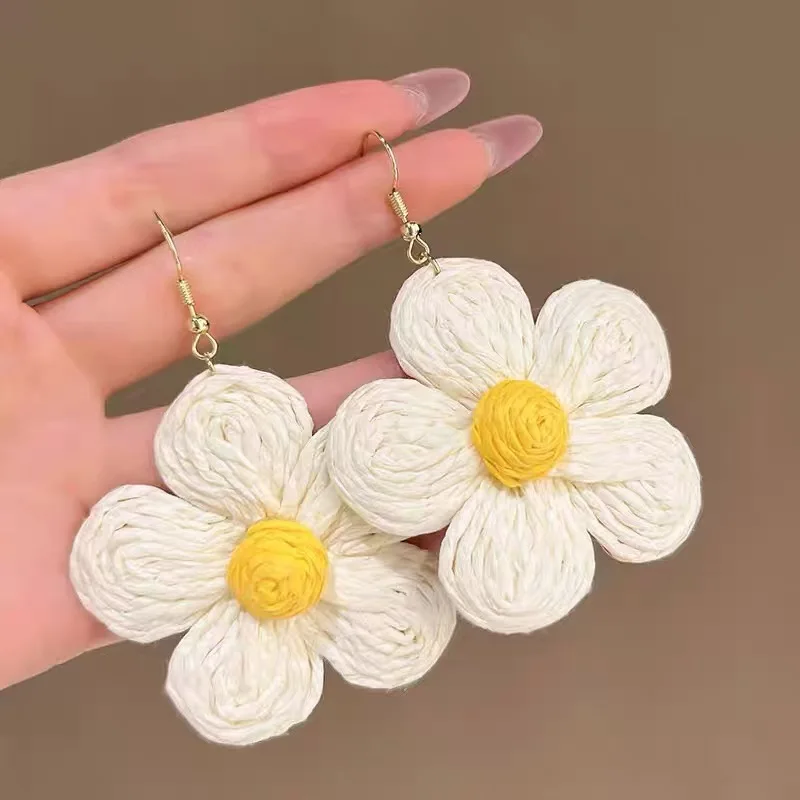 Gorgeous Superior Raffia Petal Drop Earrings Hand Crafted Flower Simple Lightweight Boho Summer Chic Elegant for Women