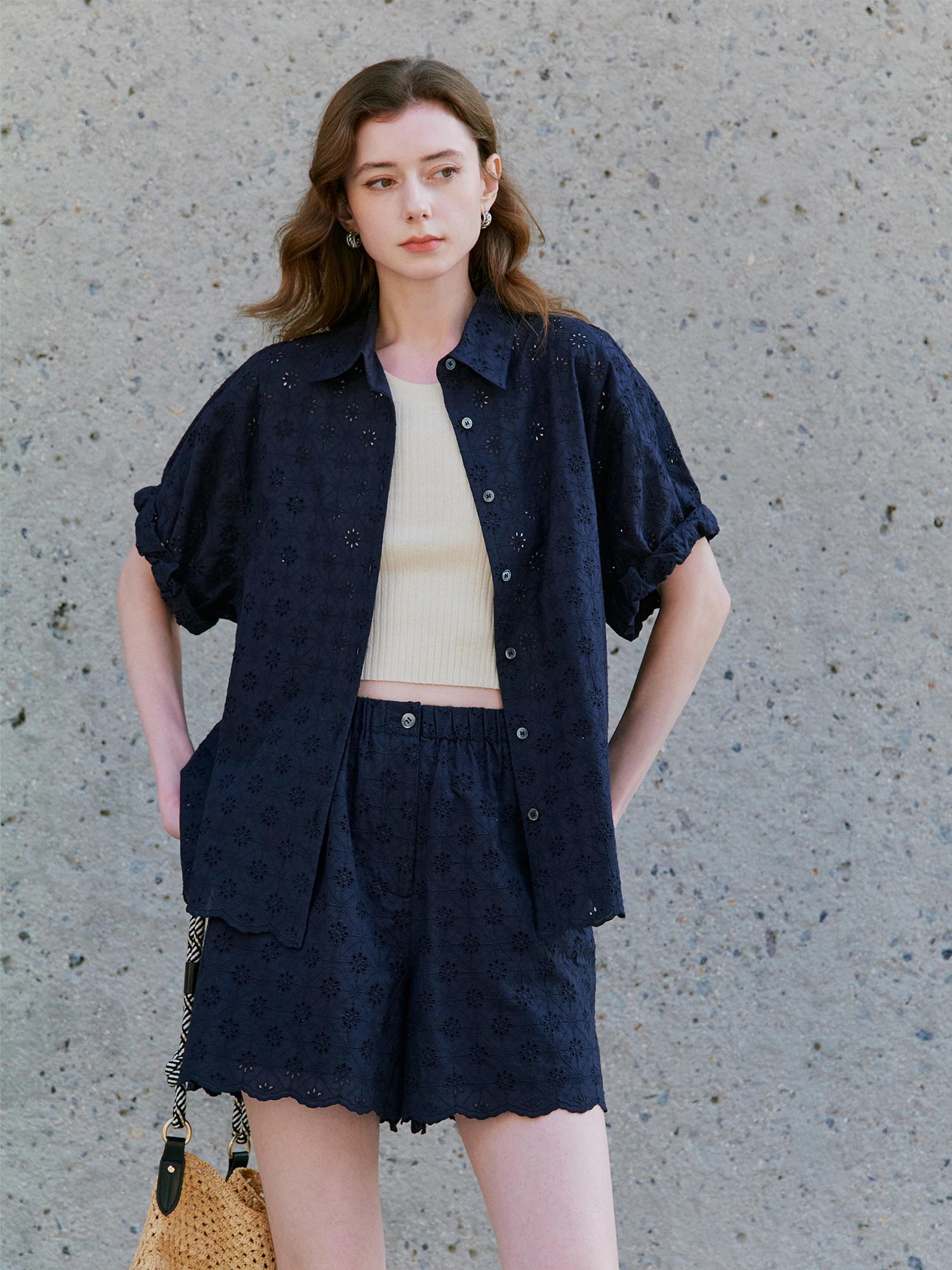 

Affinity High Quality Cotton Embroidered Short Sleeve Shirt Shorts Set Women's Fashion Spring Summer Two-Piece Ensemble