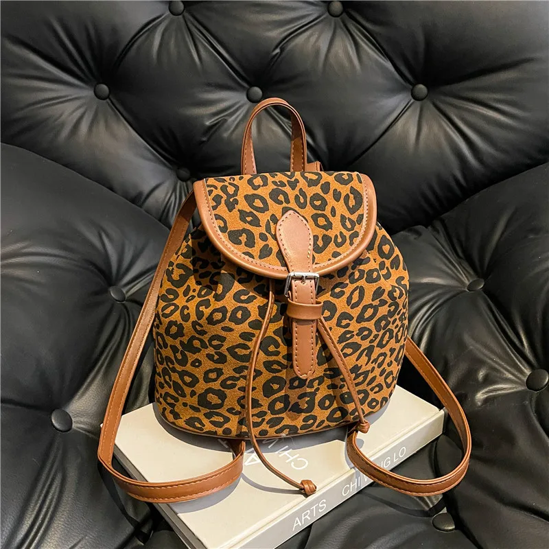 

New Girls' Leopard Pattern Backpack High Quality Student School Bag Trend Drawstring Anti theft Design Women's Travel Bag Wallet