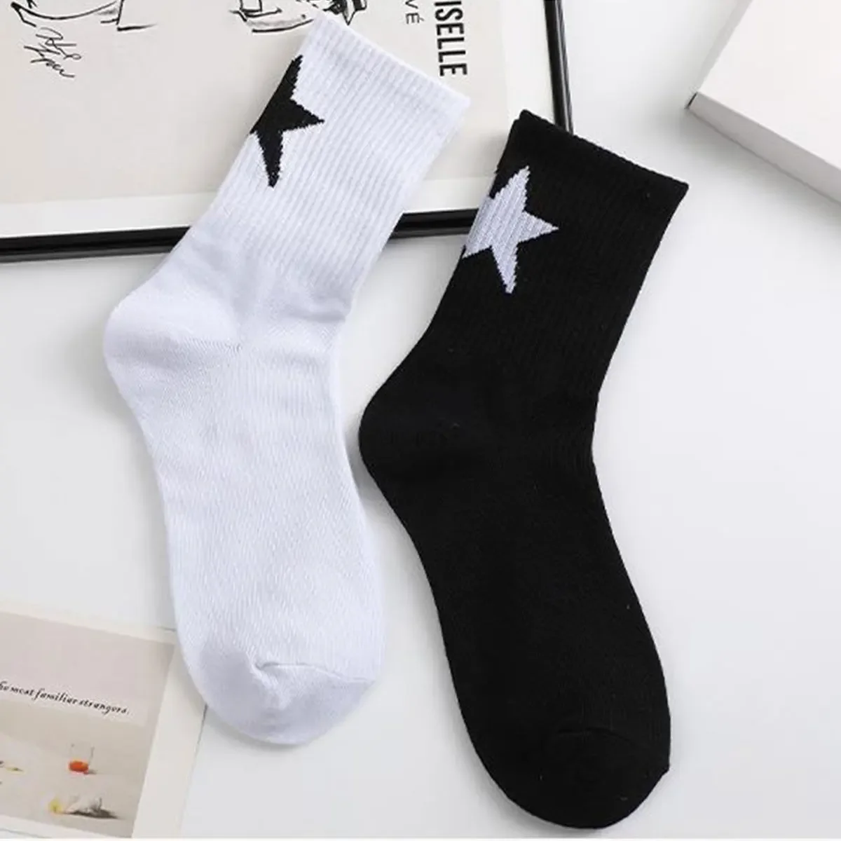 

Sporty Sweat Absorption Anti-Odour Couple's Version Tide Mid-Calf Socks Korean Style Outfits Five-Pointed Star Socks