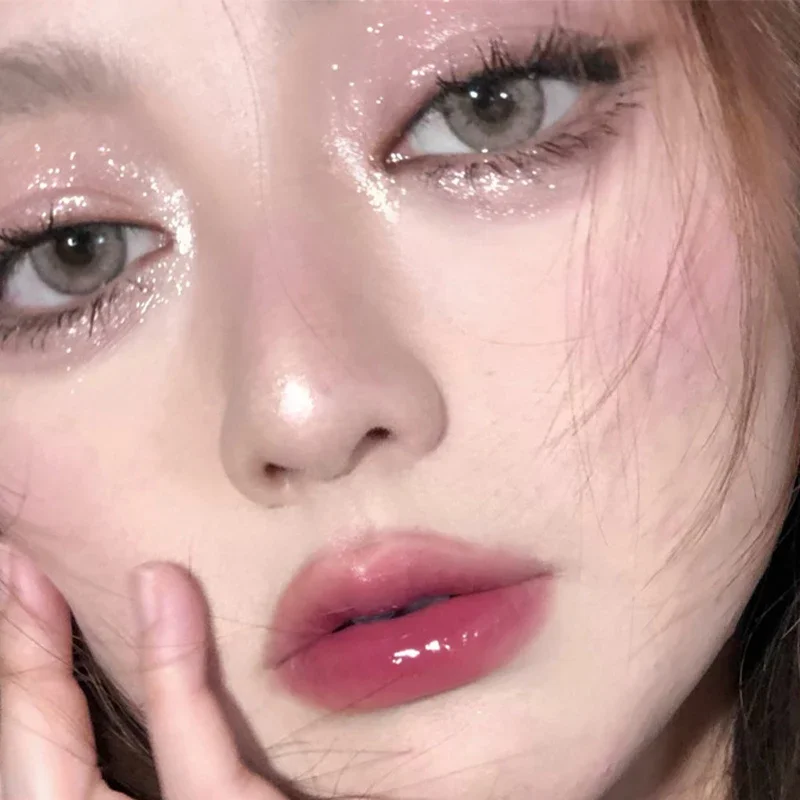 Palette di evidenziatori in polvere con glitter luccicanti Evidenziatore con diamanti Shine Gel per trucco Viso e corpo Illumina il trucco del contorno glitterato