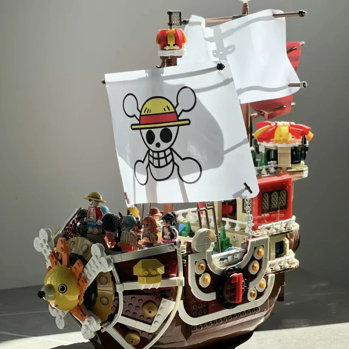 1484Pcs SY6298 Thousand Sunny Boat Building Blocks Cartoon Pirate Ship Model Set Building Block Brick Toy for Boys Gift for Kids