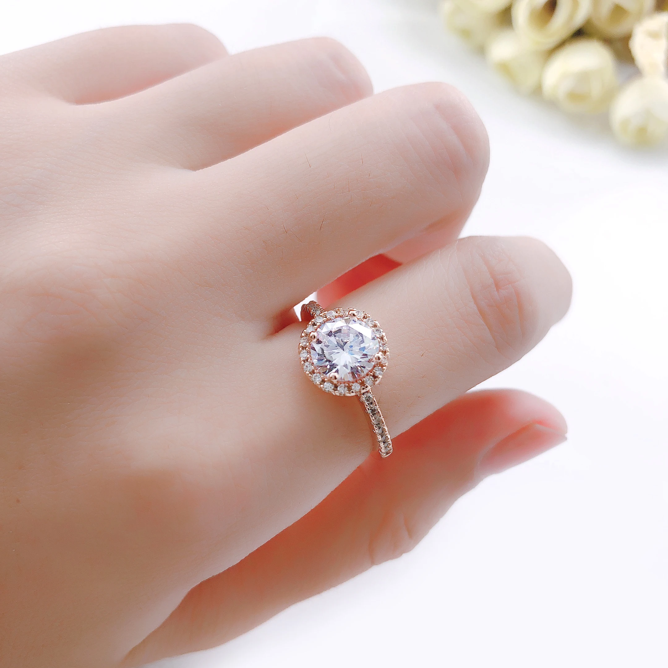 Classic Wedding Rings For Women Luxury Zirconia Engagement Marriage Promise Ring For Bridal Fashion Jewelry Gifts Wholesale