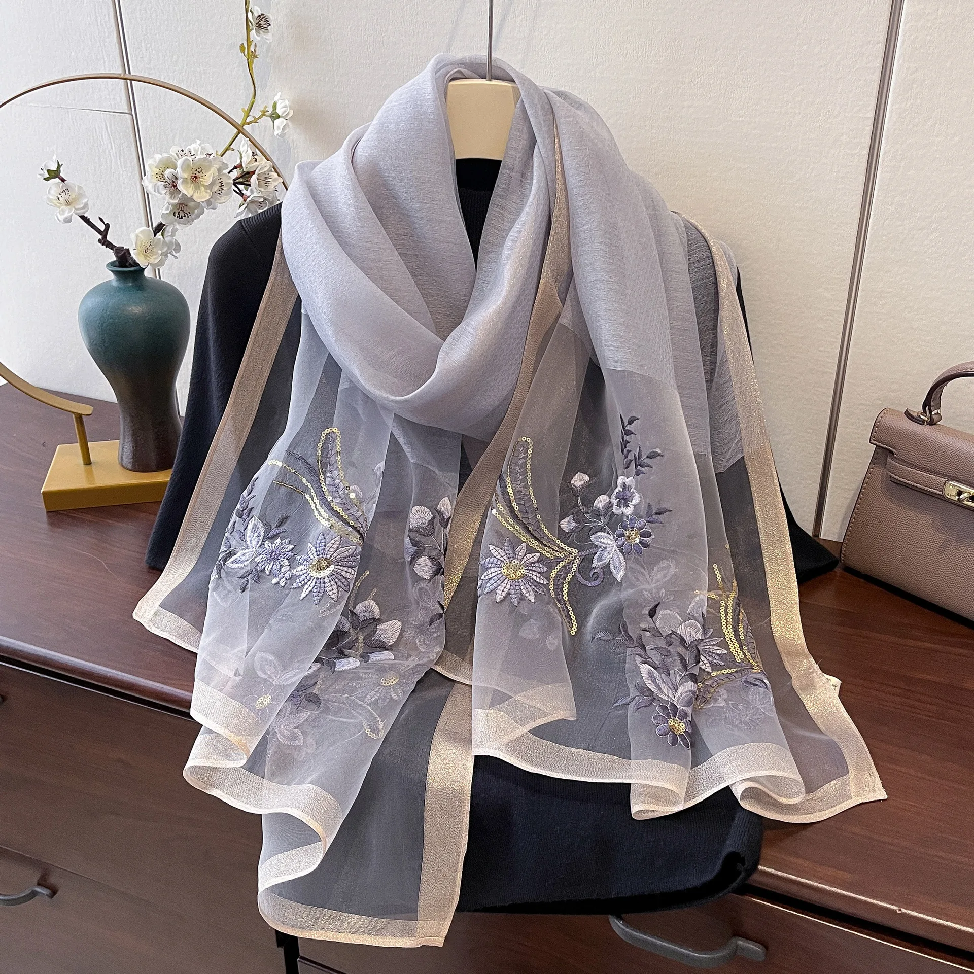 おしゃれなシルクウールスカーフショール2inアウター刺繍入りレディース春秋冬多用途刺繍入りシルクスカーフ