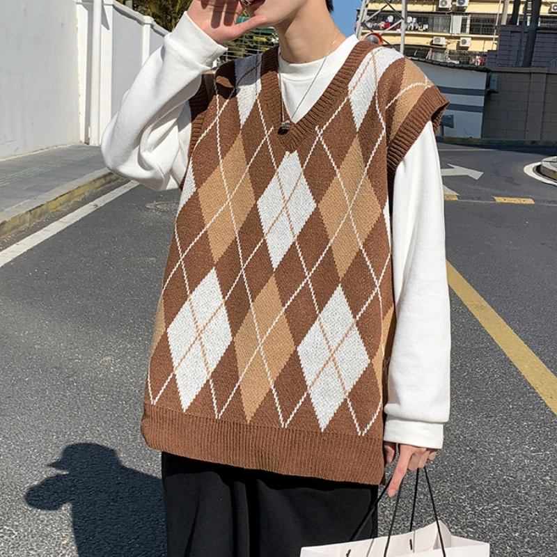 Sweater Vest Men Argyle New Arrival Male Sleeveless Harajuku V-neck Students Design Knitting Ulzzang Preppy Style Teens Casual