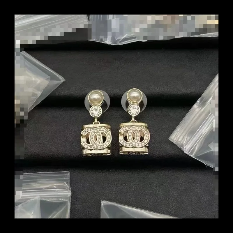 

Бутиковые серьги-гвоздики с двойной буквой и цветком, глазурованные серьги-гвоздики с бриллиантами, пятиконечная звезда, форма цветка, женские