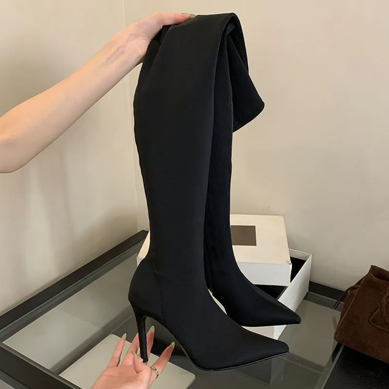 Calzature elastiche alla moda nere stivali elasticizzati sopra il ginocchio da donna Slip On Shoes stivaletti moderni a calzino lungo da donna con