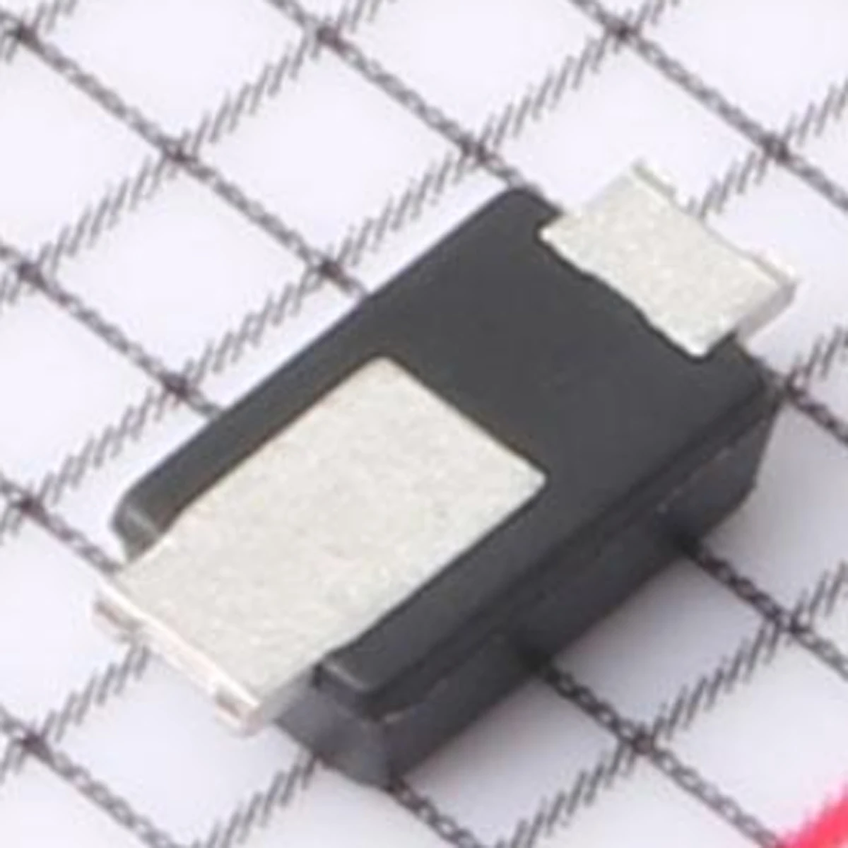 20-2ptg asli, supresor tegangan tranitator pasang permukaan, 33V,(Ipp: 200 V, 4,22a) 。 PowerDI-123:DFLT33A-7 。 tanda: FCM