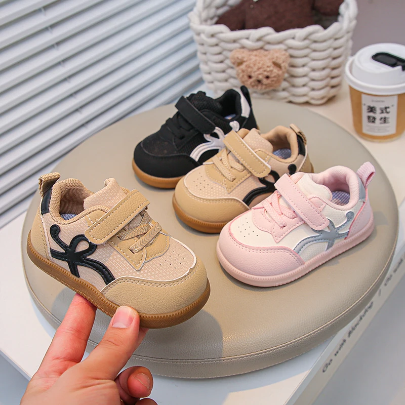 

Girls' Shoes Baby Walking Shoes Autumn Styles Kids Soft Soled Breathable Board Sports Shoes Children's Leather Running Shoes