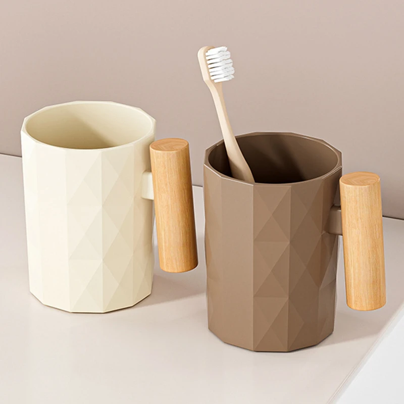 1PC Plastic Washing Mouth Cups with Wooden Handle Hotel Home Water Cup Toothbrush Holder Bathroom Accessories Mouthwash Cups