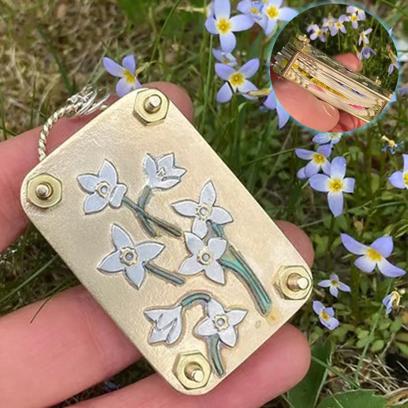 

Metal Microwave Flower Press DIY Handmade Books Accessories Creative Micro Handmade Embossing Machine Children's Birthday Gift