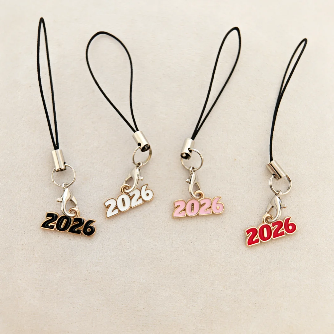 حبل عام 2026، حلية هاتف متعددة الألوان على الطراز القديم، حبل محمول مضاد للخسارة، متعدد الألوان (أحمر/أسود/أبيض/وردي) ديكور عملي مضاد للخسارة، مناسب لأجهزة مختلفة، منتج ديكور تذكاري للعام الجديد #4