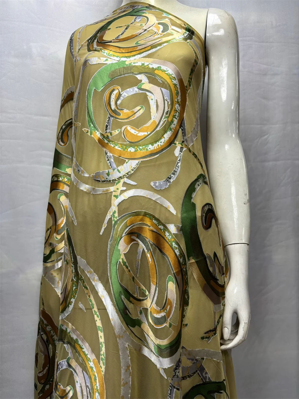 

Silk Fabrics Soft Burnt-Out Silk Dirac African Nigerian Fabrics Tulle Scarf, High Quality Silk Cloth, 5 Yards