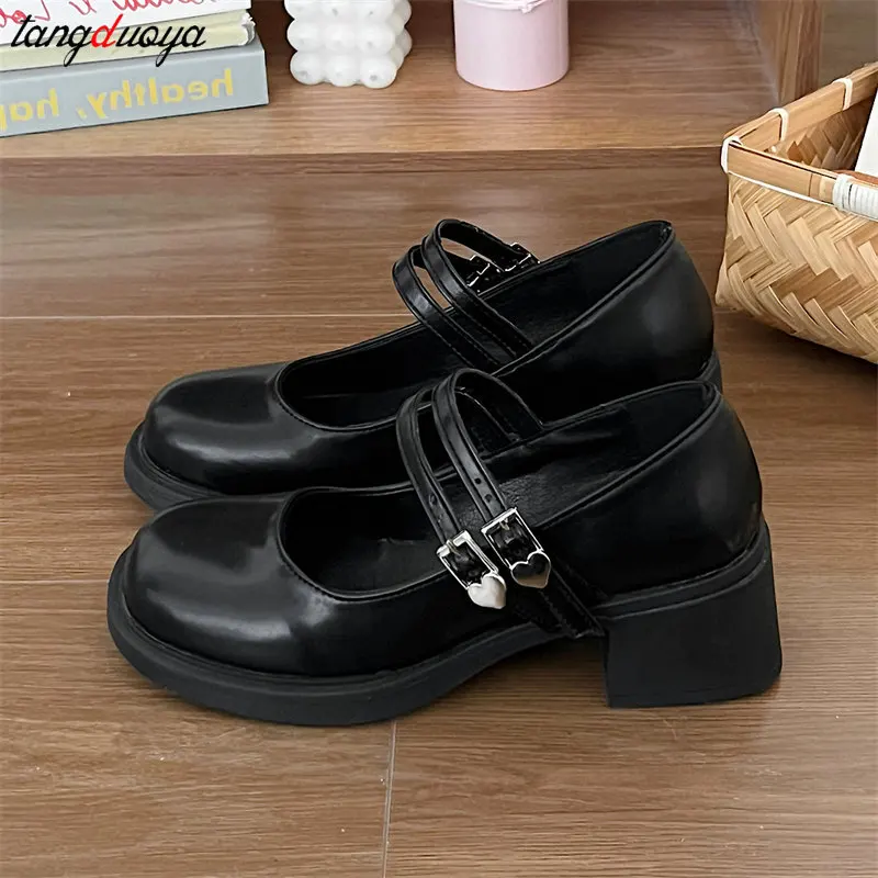 Mary Jane scarpe donna estate retrò 2024 nuovi mocassini stile britannico con suola spessa scarpe da studente in pelle scarpe da donna con tacco lolita