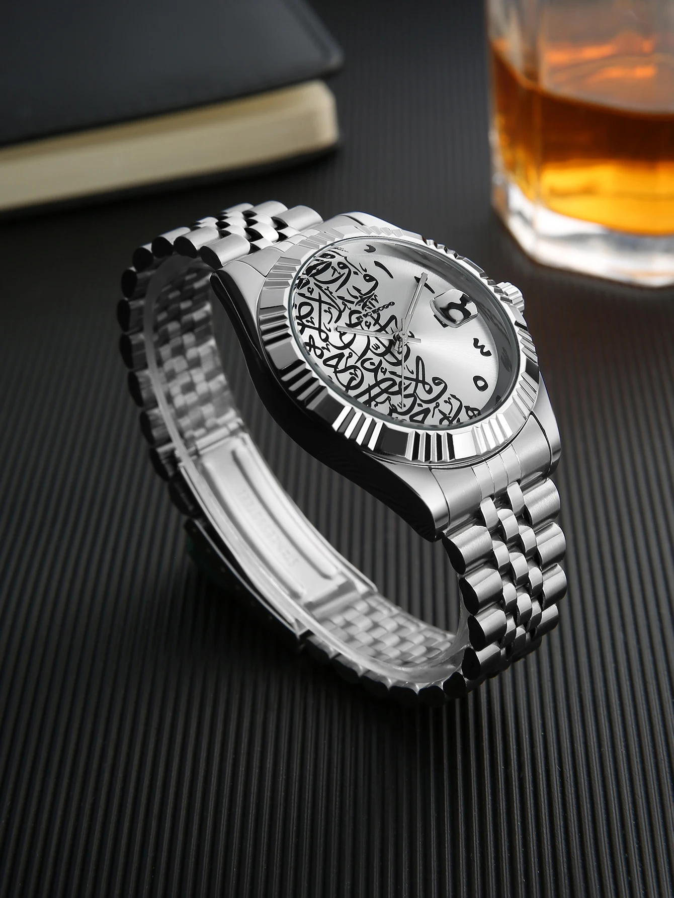 Arabic Numeral Embossed Art Dial Men's Steel Band Watch Business Calendar Quartz Watch Black and White Men's Watch Gift view 5