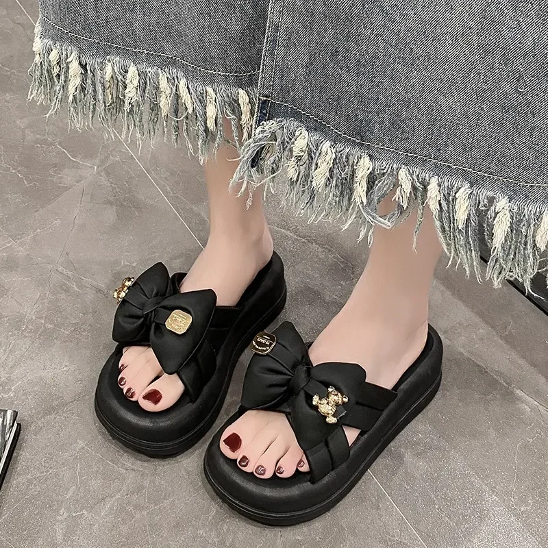 Fashion Flat Heels Butterfly Metal Decor Slippers Women Flip Flop Green Sandals New Summer Slides Chanclas Mujer  Ladies Shoes