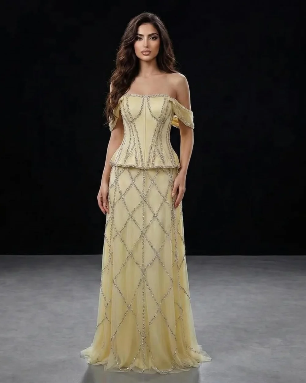 

Customized Luxury Evening Dresses Fashion Tulle Beading Rhinestone Straight Prom Gown Strapless Floor-length Outdoor Party Dress