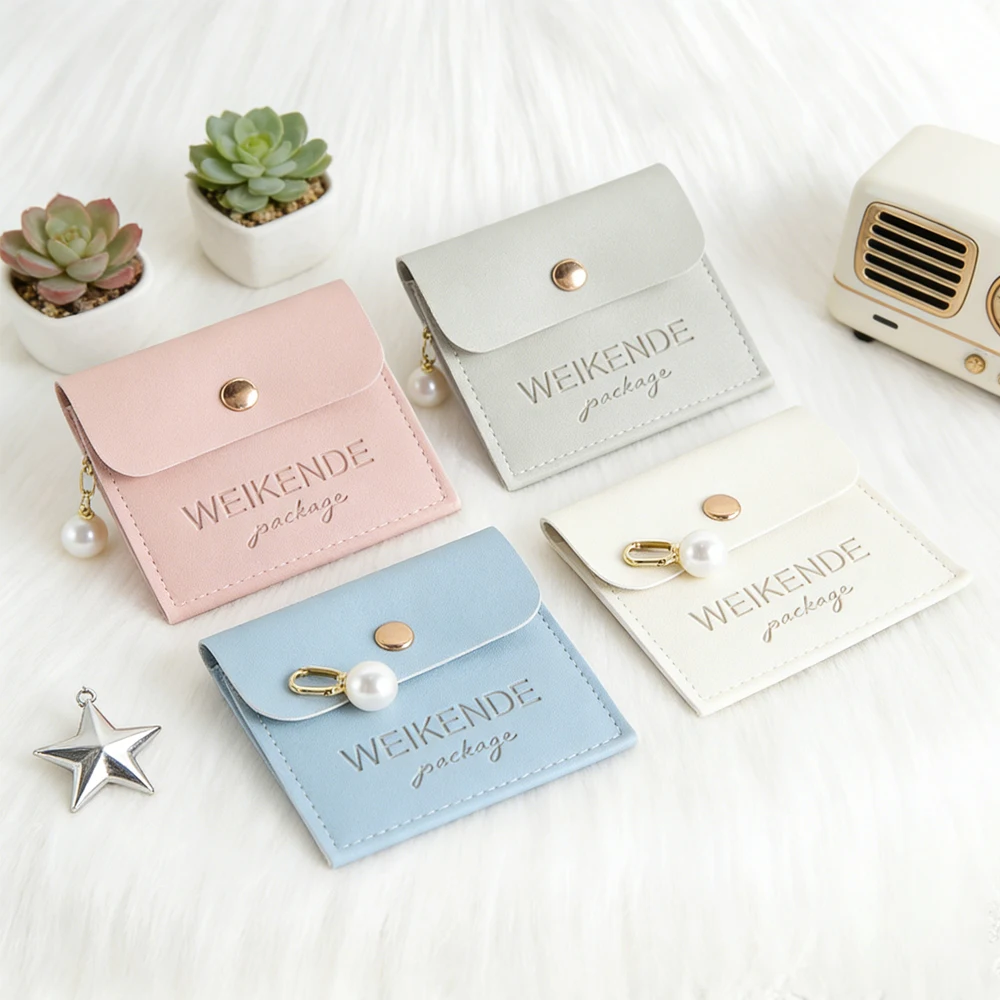 

Custom Emboss PU Leather Jewelry Pouch 8x8cm Personalized Envelope Jewellry Bracelet Necklace Ring Earrings Bag With Snap Button