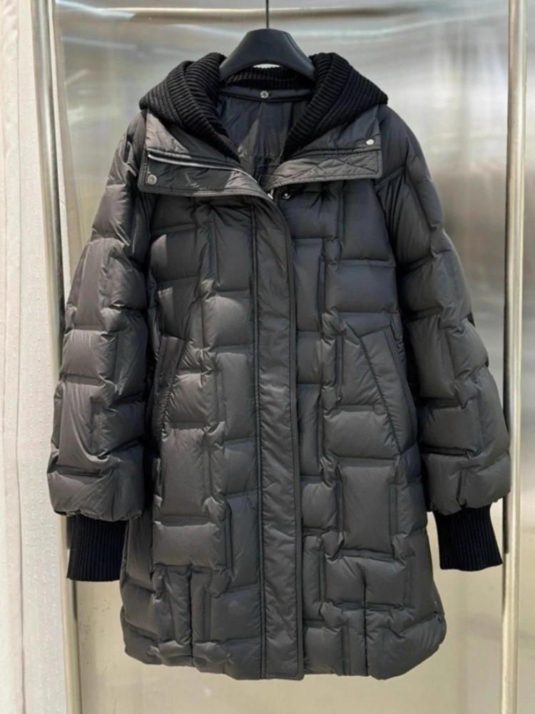 2025, neue Winter Lange Weiße Ente Puffer Jacke Frauen Casual Lose Fit Verdickt Warme Parkas Gestrickte Hut Abnehmbare Unten Mantel dame