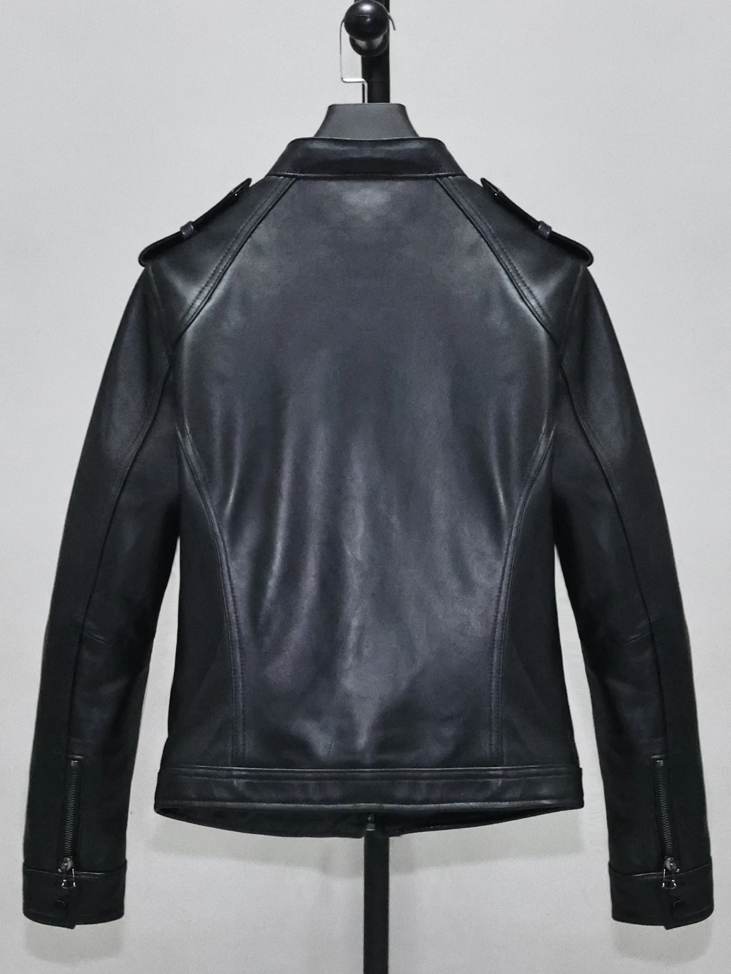 Damska kurtka skórzana Slim Fit, krótka, z prawdziwej skóry owczej, z wysokim kołnierzem, robocza kurtka, młodzieżowa, zapinana na zamek.