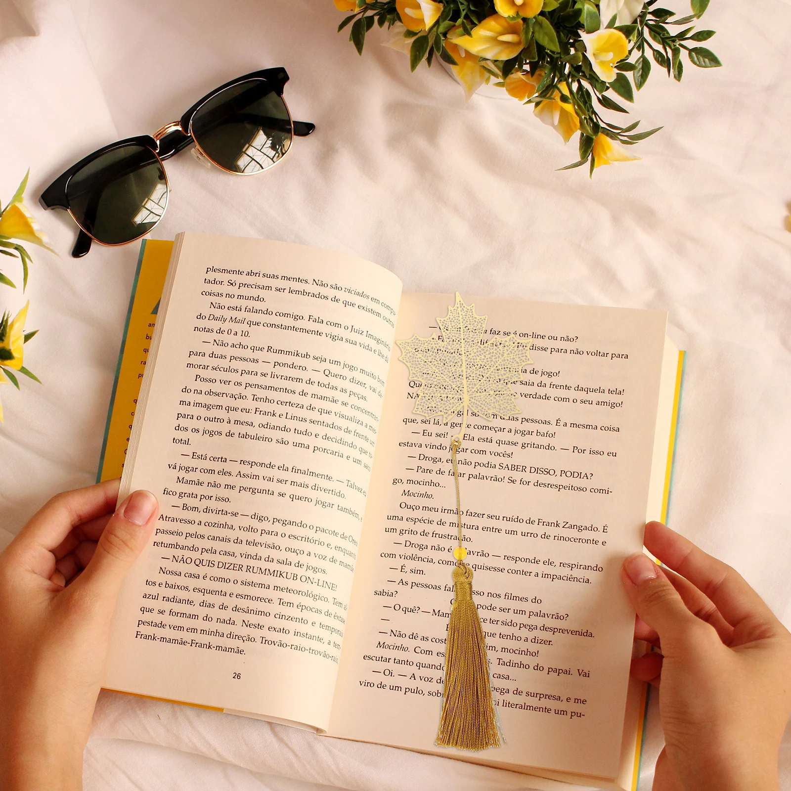 

3 Pcs Metal Bookmarks Chinese Style Hollow Leaf Tassel Brass Page Markers for Students Readers Thin Light Practical Decoration