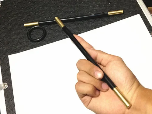 Magic Wand in Black (With Brass Tips) Magic Tricks Accessory Magician Tool Close Up Stage Street Illusions Props Gimmick Magia