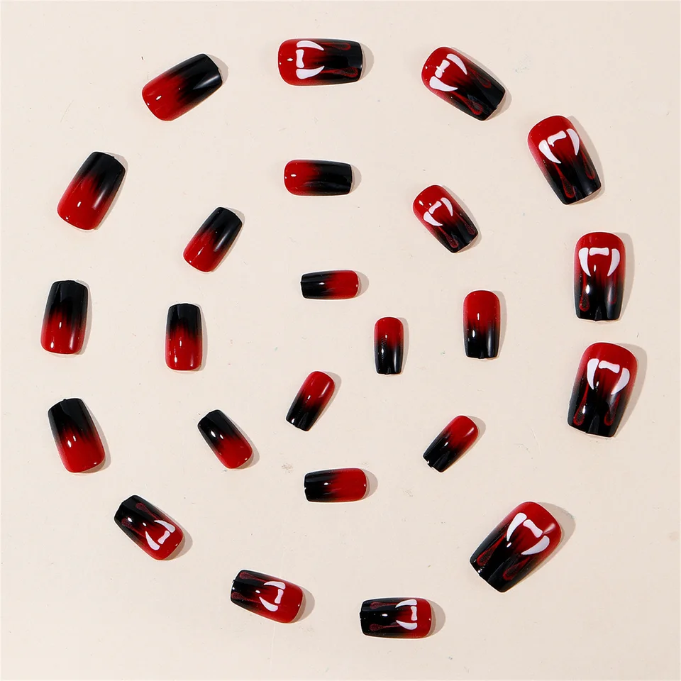 Uñas góticas con gotas de sangre para Halloween, degradado rojo y negro, cuadradas medianas, de resina 2