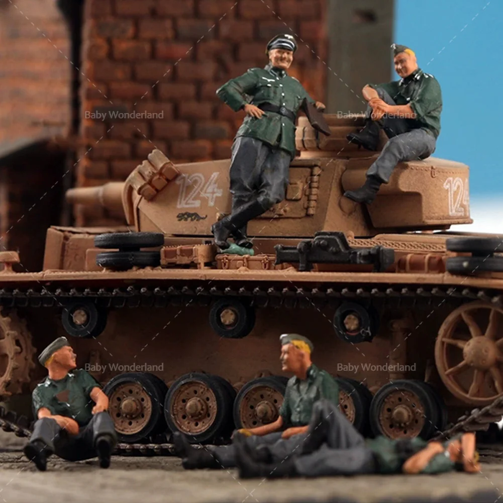 

In Stock 1/72 Relax And Lie Down German Soldiers Set Painted Model Creative Photography Scene Car Vehicle Toys