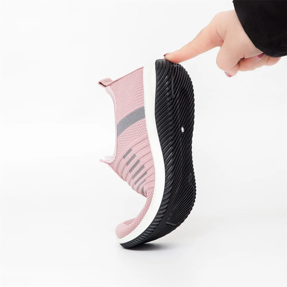 Tenis Feminino 2023 Women Tennis Shoes Knitted Casual Slip On Female Air Mesh Light Soft Breathable Footwear For Ladies Sneakers