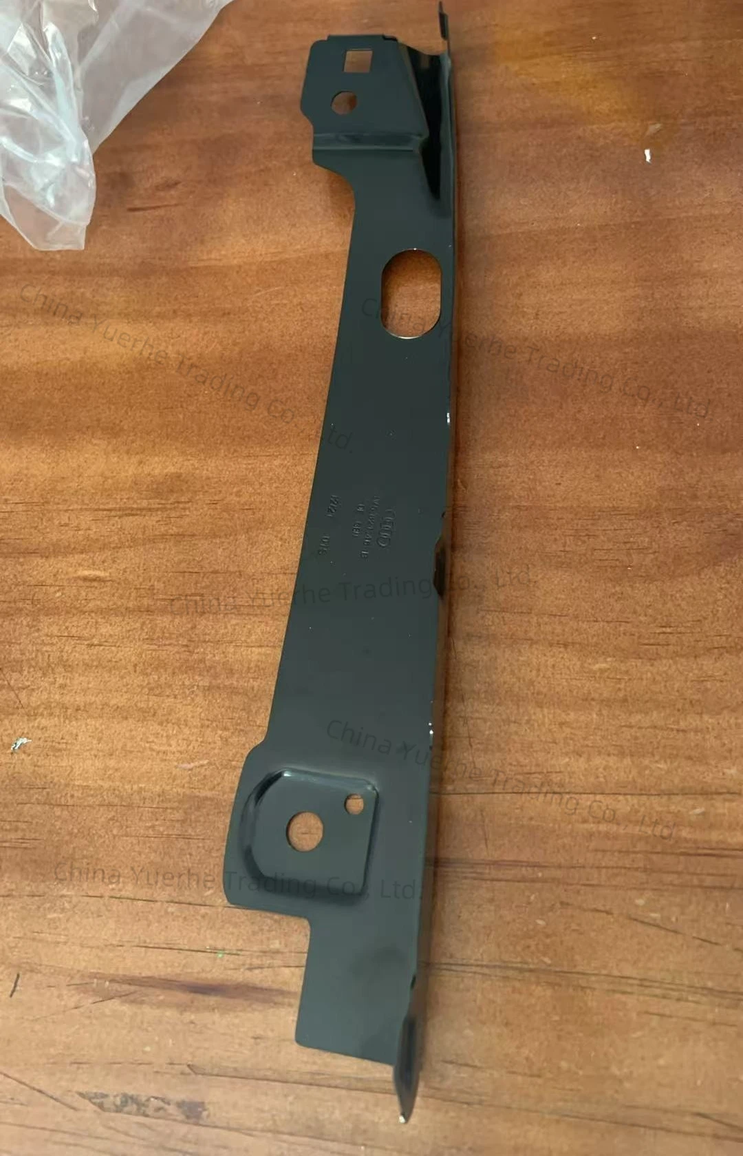 

8V5 821 467 B 8V5 821 468 B левая и правая листовая пластина автомобиля, кронштейн крыла 8V5821467B 8V5821468B для Audi A3 S3 2014-