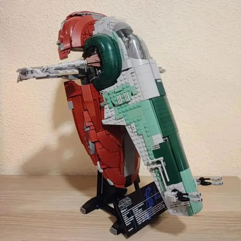 

Строительные блоки UCS Slave 1, совместимые с 75060 05037, развивающие игрушки, подарки на день рождения и Рождество