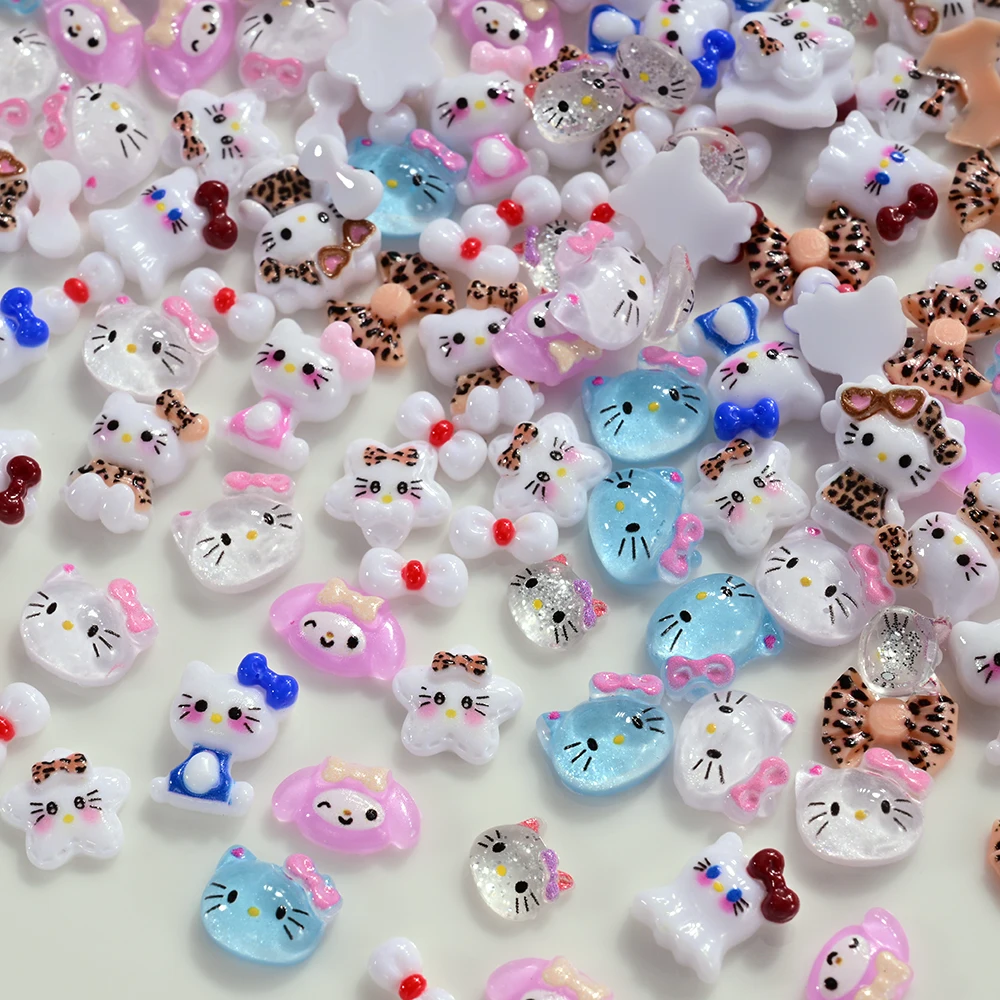 12 Griglie Miste Hello Kitty Accessori per Nail Art Abbronzatura KT Gatto/Leopardo Stampa Occhiali Kitty/Dopamina Arco Pendenti e Ciondoli per Unghie Y2K Forniture