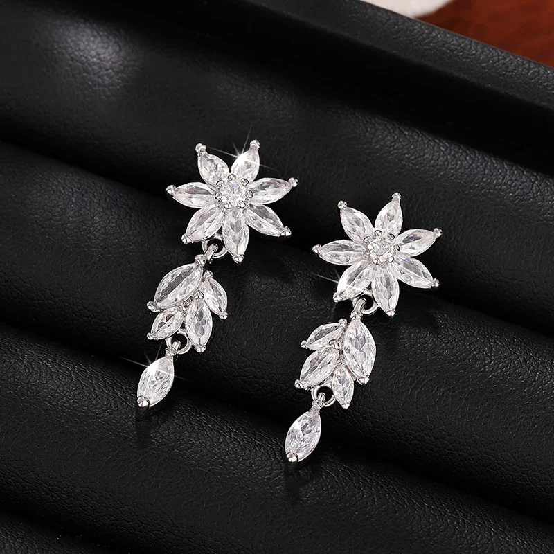 Huitan Sparkling Cubic Zirconia Dangle Earrings Women Aesthetic Flower Design Luxury Bridal Wedding Earrings New Fashion Jewelry