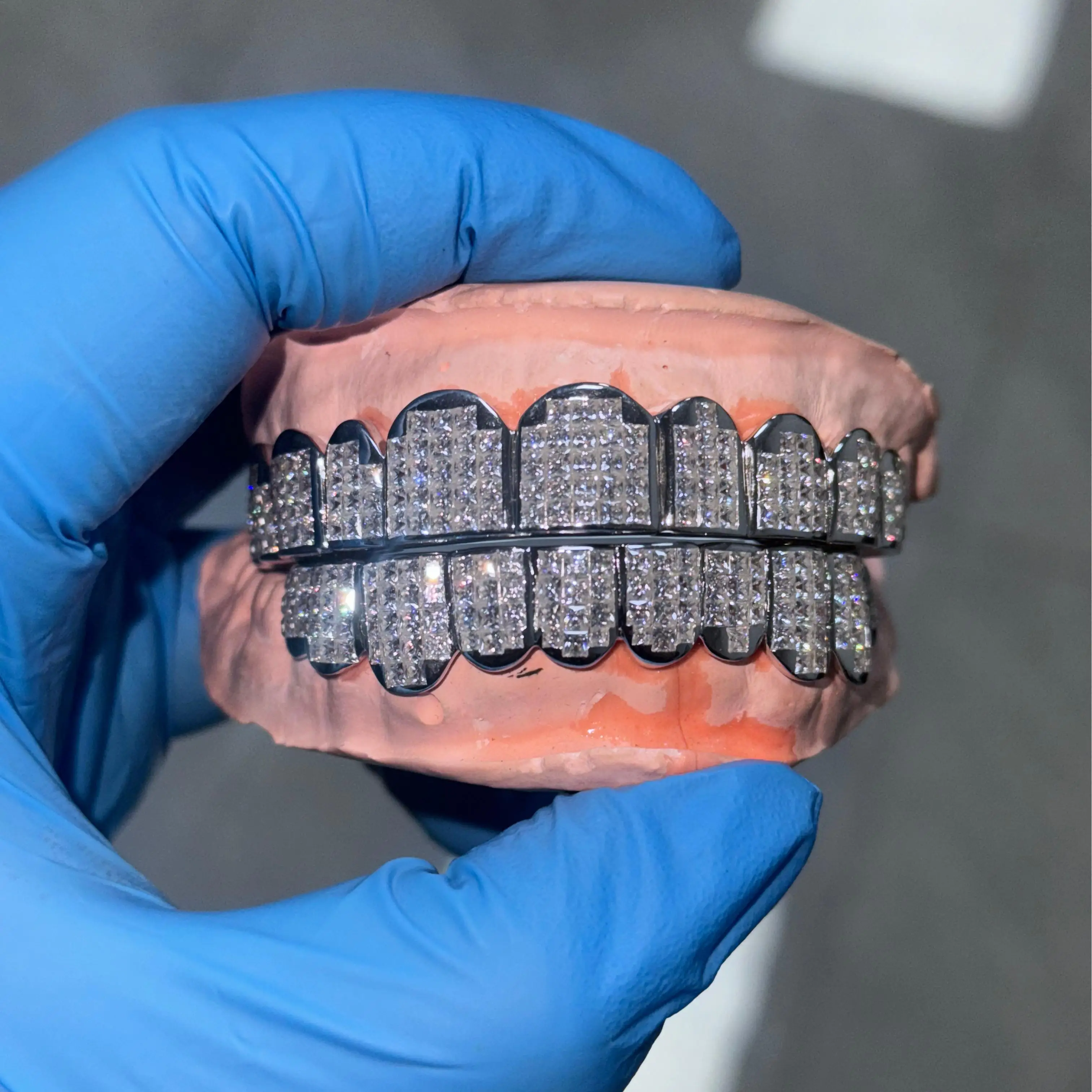 

Невидимый набор VVS Grillz, тестер с муассанитом и бриллиантами, сертифицированное стерлинговое серебро, никогда не выцветает, ювелирные изделия в стиле хип-хоп, аксессуары для тела