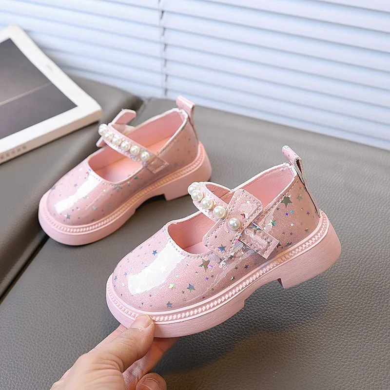 Fashion Performance Dress Small Leather Shoe 2026New Girls' Soft Sole Comfortable Anti Slip Versatile Cute Elegant Princess Shoe