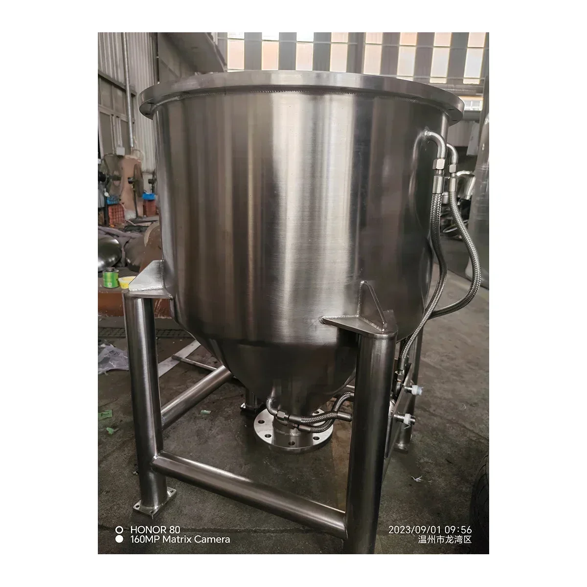 500L Vertical Movable Food Grade Stainless Steel Storage Tank SS304/SS316L New Pressurized Vessel Liquid Safe Home Use Farms