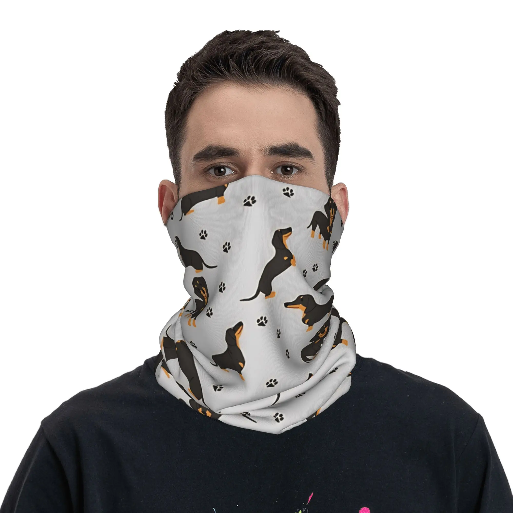 

Dachshund Dog Pattern Bandana Neck Gaiter Printed Wrap Scarf Multi-use Headband Running for Men Women Adult Windproof