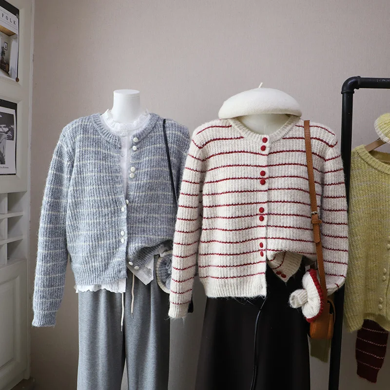 

Корейский стиль, модный полосатый вязаный кардиган, новый женский однобортный свободный свитер с круглым вырезом, винтажное повседневное мягкое пальто