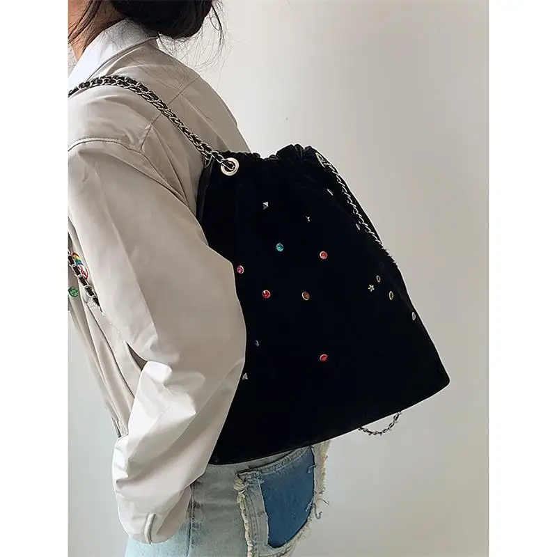 Borsa a mano Vintage pieghettata di grande capacità catene moderne Bolsas a spalla per pendolari zaino con applicazioni di paillettes squisite per le donne