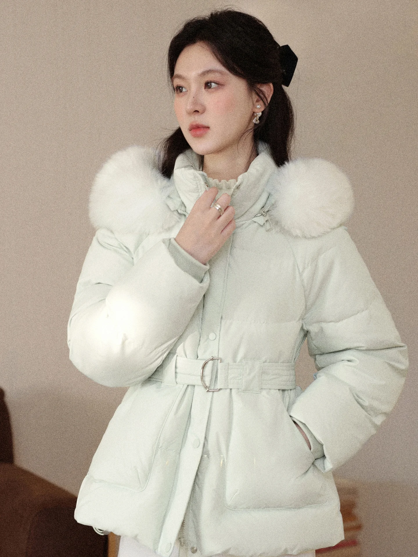 

Green Duck down Jacket Women's Mid-Length Puffer Coat Thickened Winter Outerwear Style Casual Regular Fit Hooded
