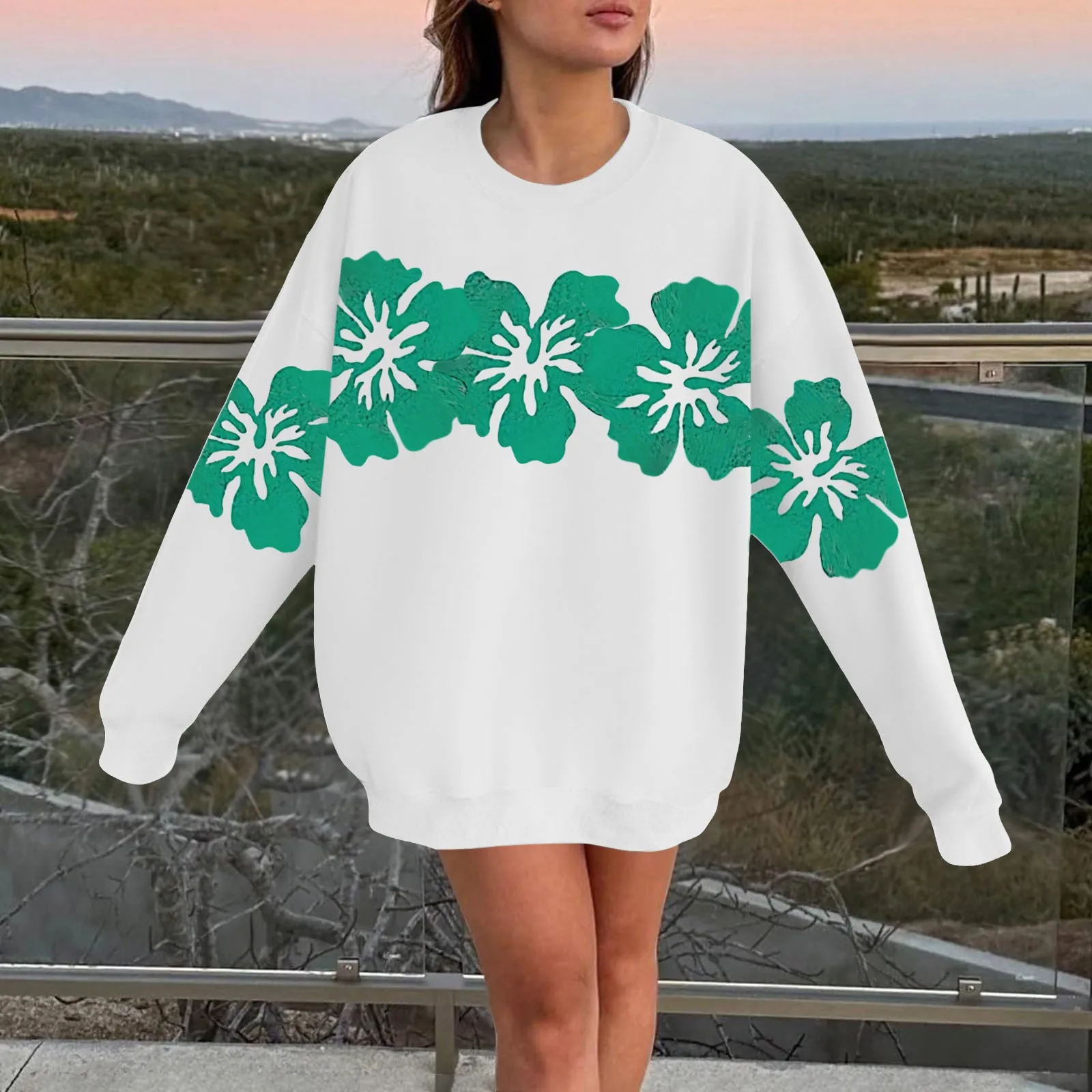 Women's Long Sleeve O Neck Sweatshirt Casual Hawaiian Flower Print Outdoor Workout Sweatshirt Hoodless Sweatshirt Pullover Top