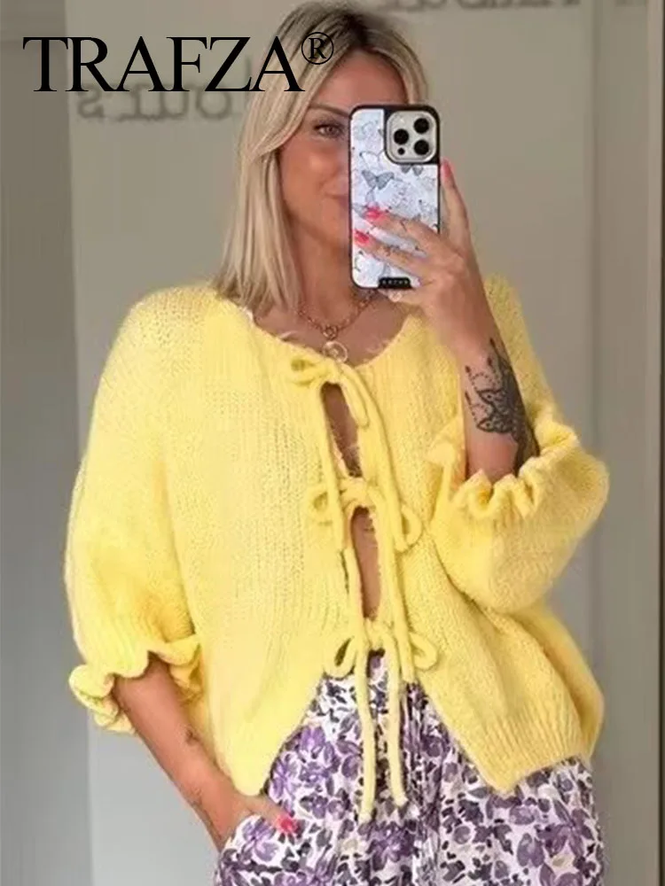 

TRAFZA Autumn Female Chic Sweaters Yellow O-Neck Petal Sleeve Bow Lace-up Decoration Female Versatile Knitted Cardigans Mujer