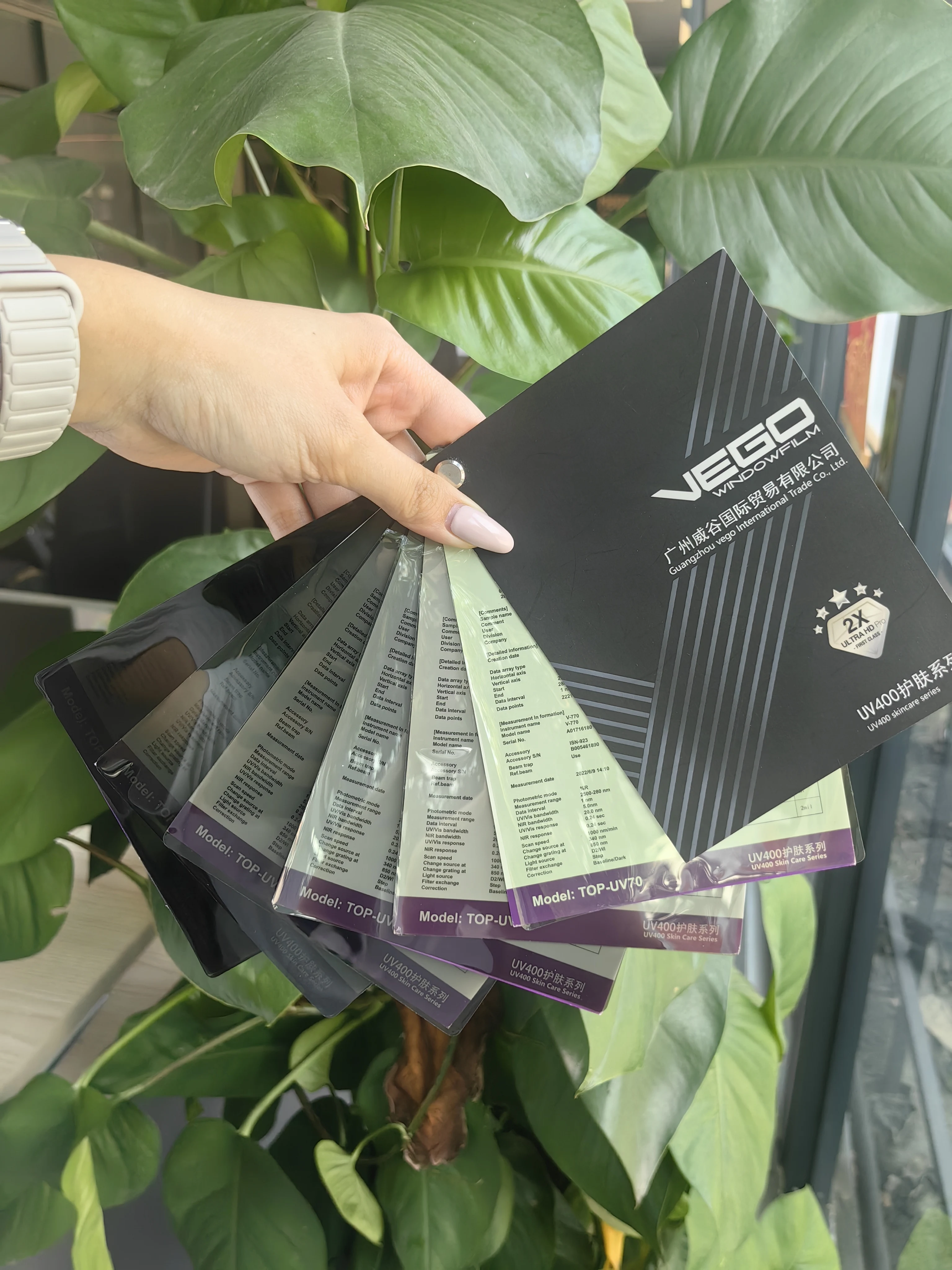 High Definition UV400 Nano Ceramic Carbon Window Tint PET Heat-Resistant Protective Solar Insulation for Car Factory-Skincare