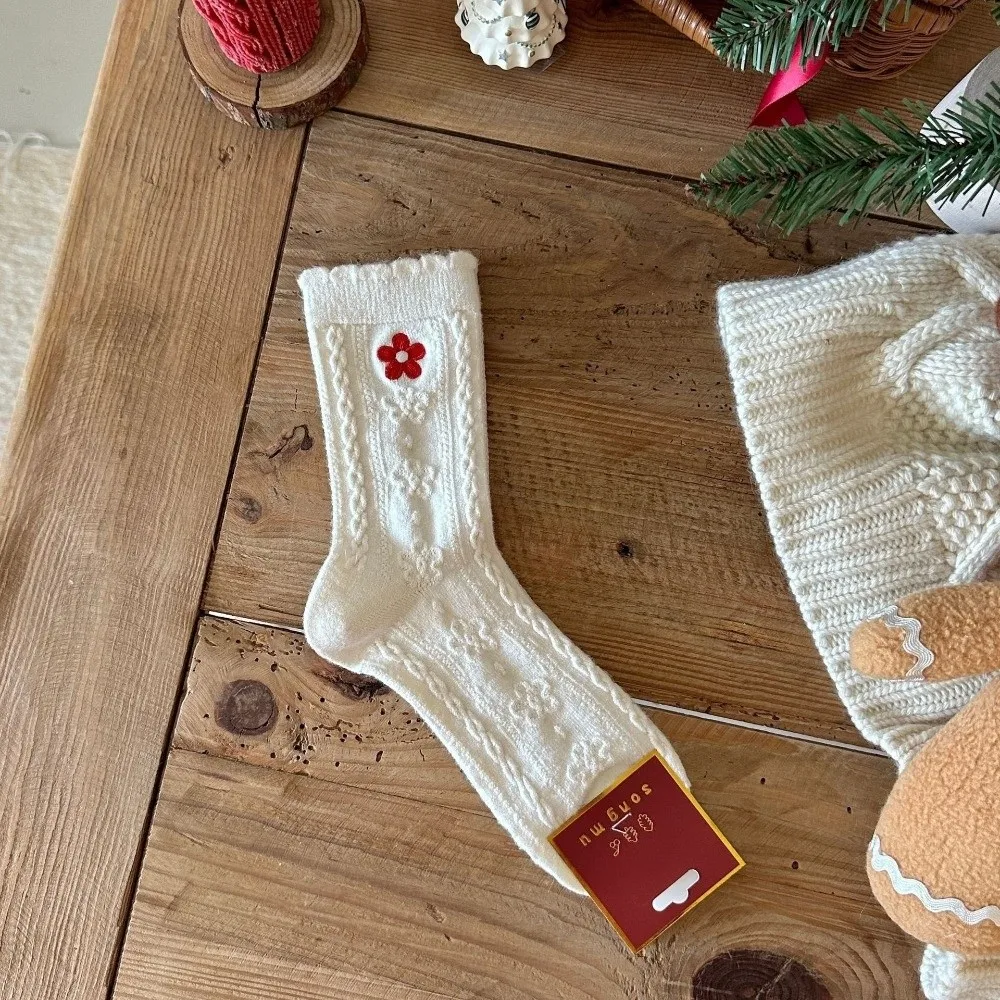 Versatile Cute Pattern Christmas Socks Thick Warm Soft Mid-Calf Socks Red Color Breathable Polka Dot Socks