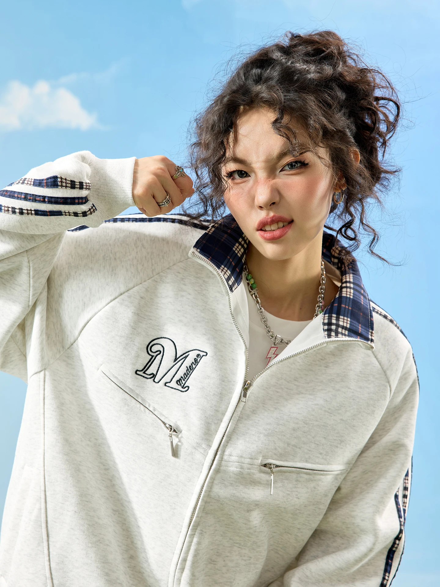 

Мужской кардиган-свитшот Nuthink в американском стиле с клетчатыми вставками, вышивкой на воротнике и элементами декора, новинка Весна 2026