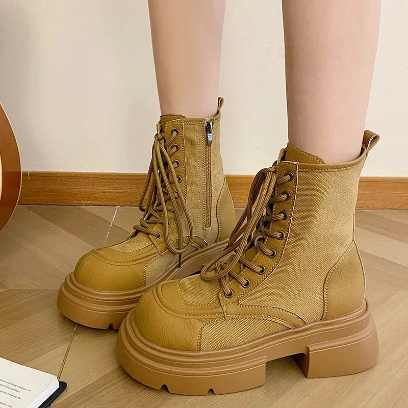British style retro bumblebee platform  boots women's summer 2025 new American super fire thick heel short boots