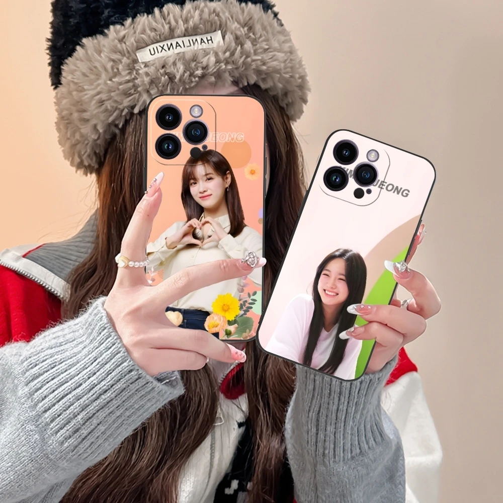 KPOP Kim SeJeong Mobile Cell Phone Case for iPhone 15 14 13 12 11 X XR XS 8 7 Pro Max Plus Mini Black Soft Phone Cover Shell