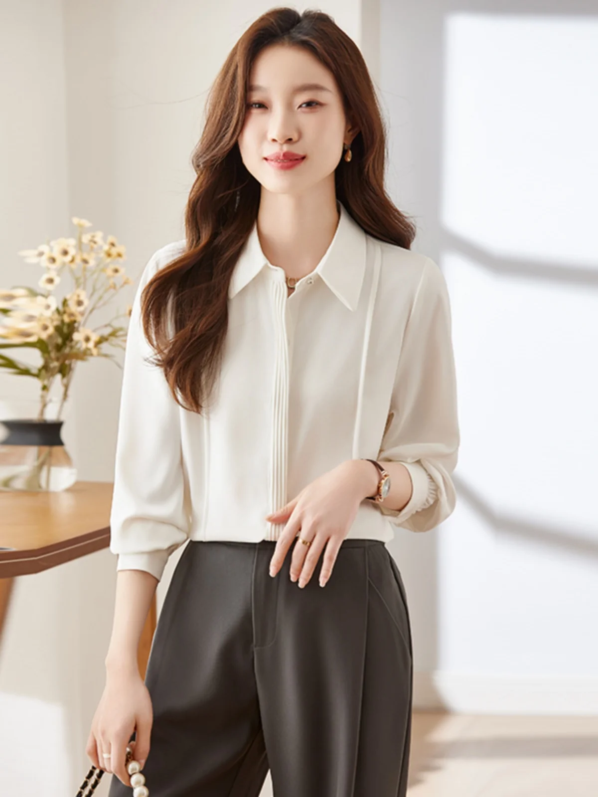 

Fashionable White Long Sleeve Doll Collar Shirt Women's Simple Color Spring New Style Commute Style Slim Fit Polyester ...