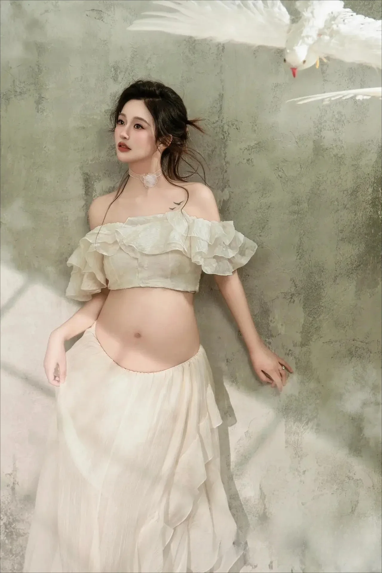 Women Ruffles Tube Top with A-line Skirt 2pcs Set for Photography Shooting Elegant Photo Clothing Maternity Pregant Photo Shoot view 5