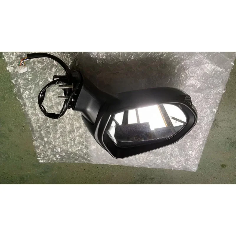 High Quality 2Pcs Clear Convex Wide Angle 360 Rotatable Blind Spot Mirror Adjustable Visibility Vehicle Driving Safety Parts
